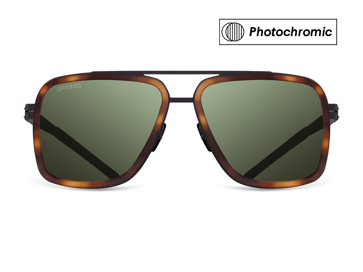 Titanium aviator sunglasses for men GRESSO London with Zeiss photochromic green lenses #color_green-photochromic