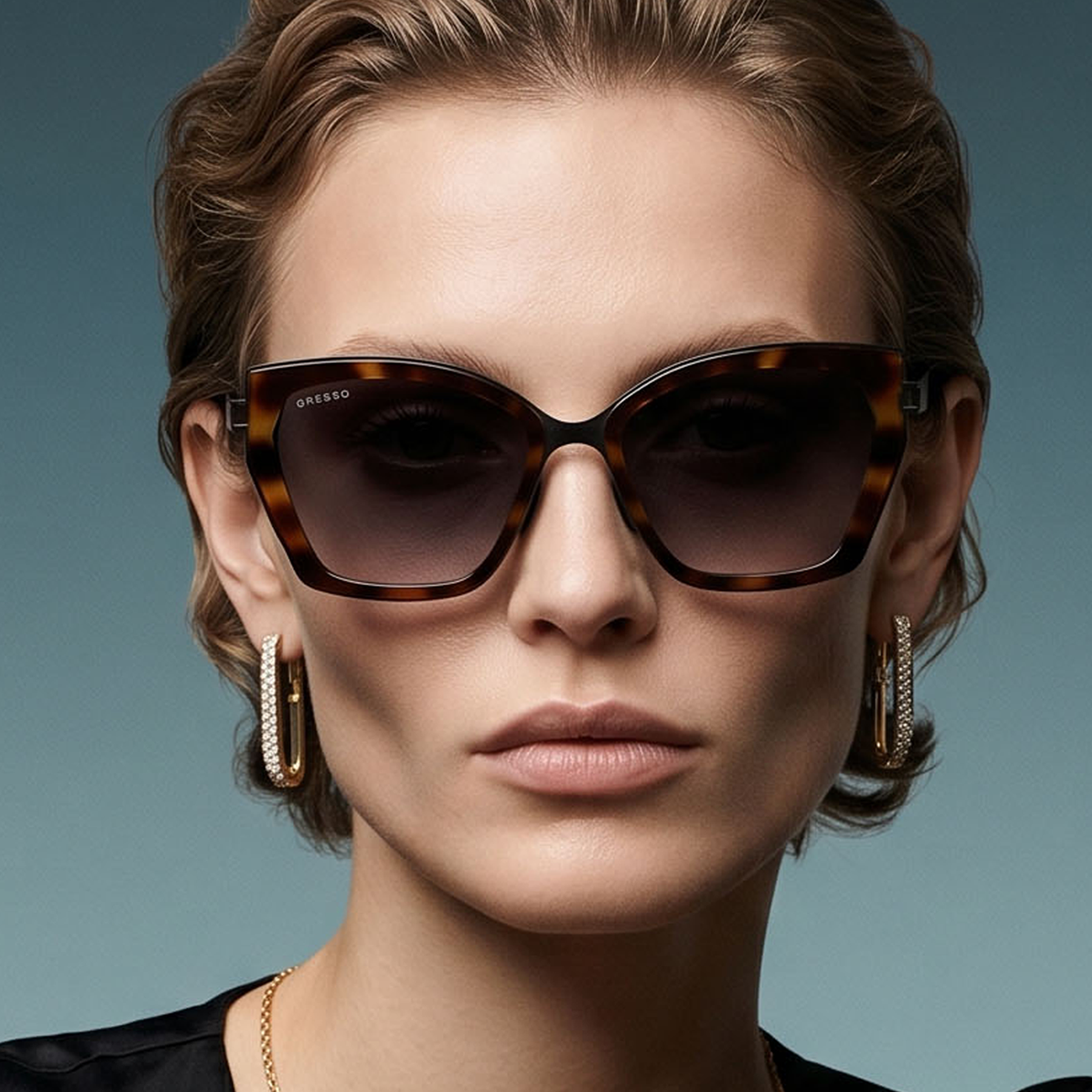 Titanium cat-eye sunglasses for women GRESSO Agata with Zeiss polarized grey lenses