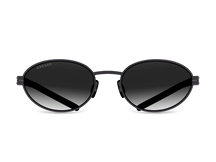 Titanium oval sunglasses for women GRESSO Gwyneth with Zeiss polarized grey lenses #color_grey-gradient