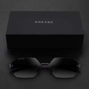 SINGAPORE / TITANIUM